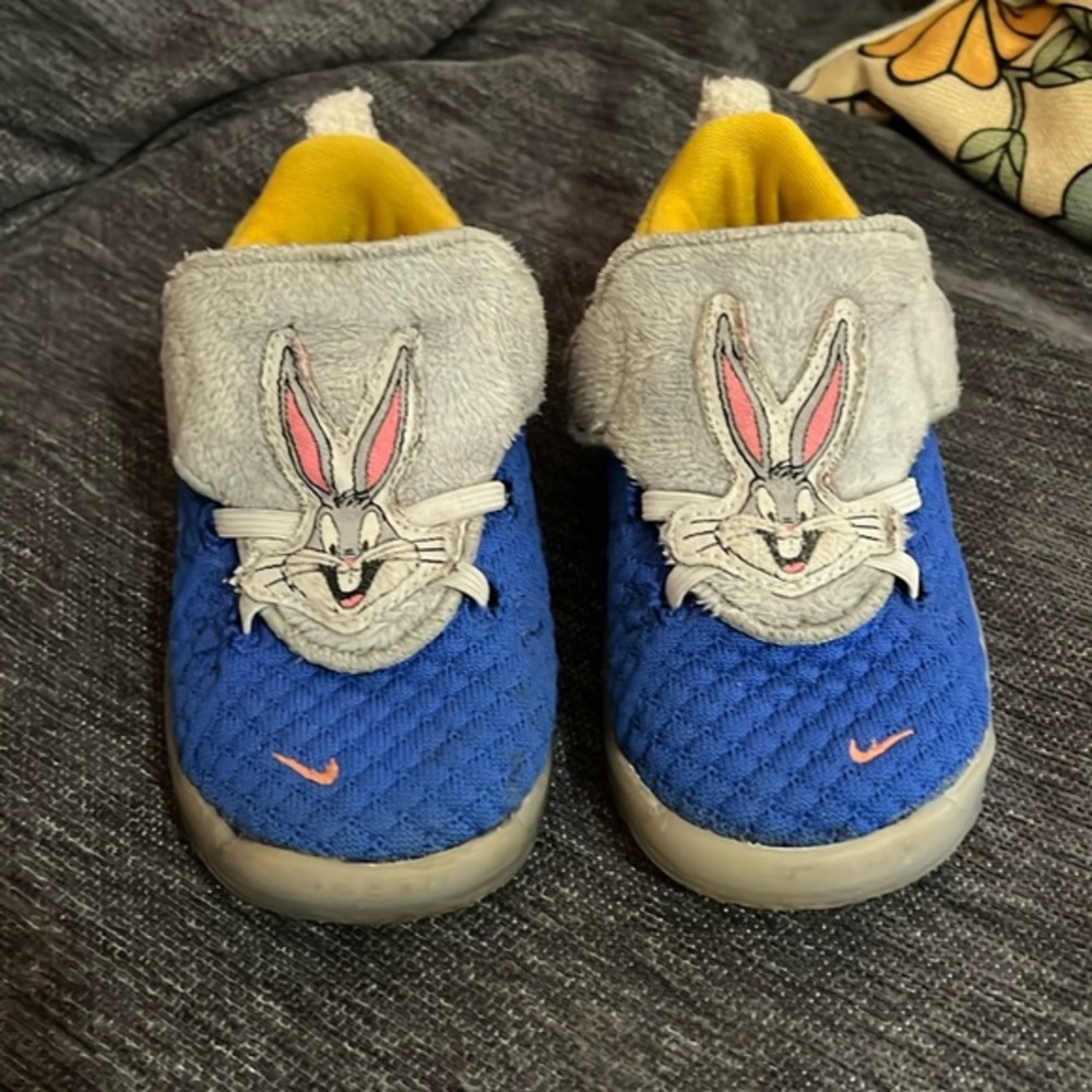 Nike Lebron 18 Low SE Bugs Bunny Tune Squad Space Jam (TD) Sz 7c